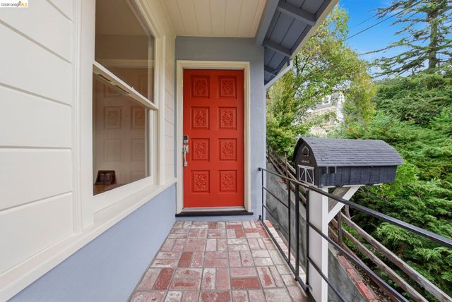 2135 173rd Avenue, Castro Valley, CA 94546