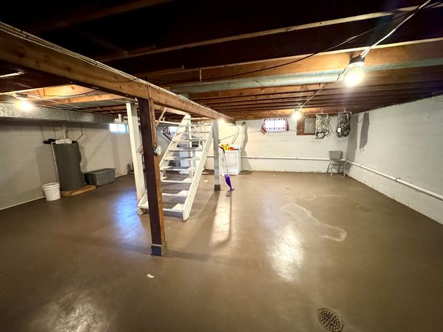 515 S PARK Street, Sheffield, IL 61361