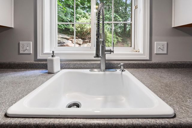 36 Georgetown Drive, Nashua, NH 03062