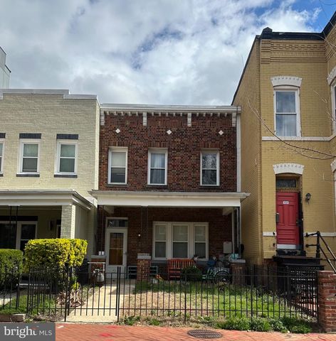 2225 12TH ST NW, Washington, DC 20009