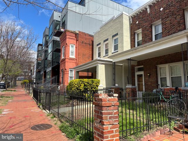 2225 12TH ST NW, Washington, DC 20009