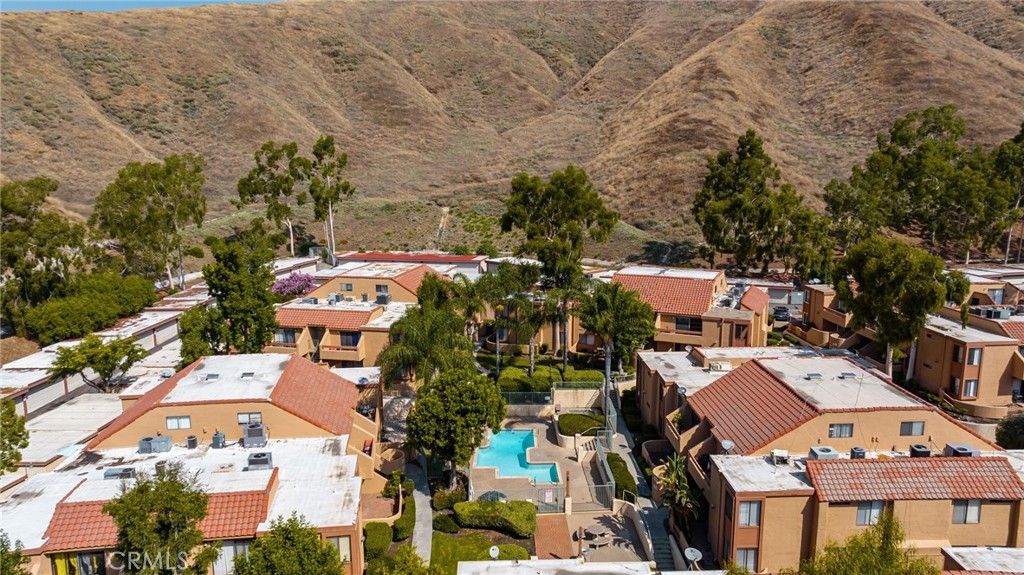 Image 24 of property listing at 1480 W Edgehill Road 3, San Bernardino, CA 92405