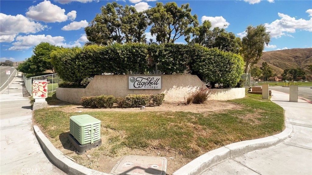 Image 28 of property listing at 1480 W Edgehill Road 3, San Bernardino, CA 92405