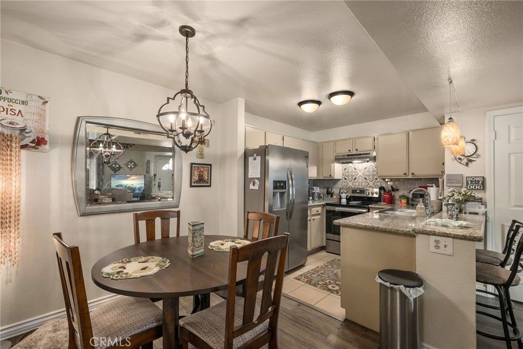 Image 9 of property listing at 1480 W Edgehill Road 3, San Bernardino, CA 92405