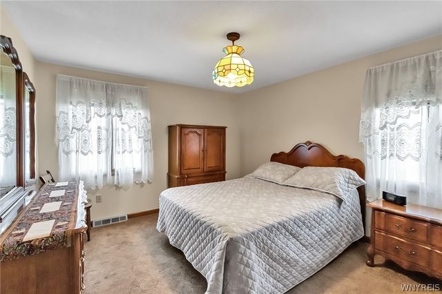 64 Campus Drive, West Seneca, NY 14224