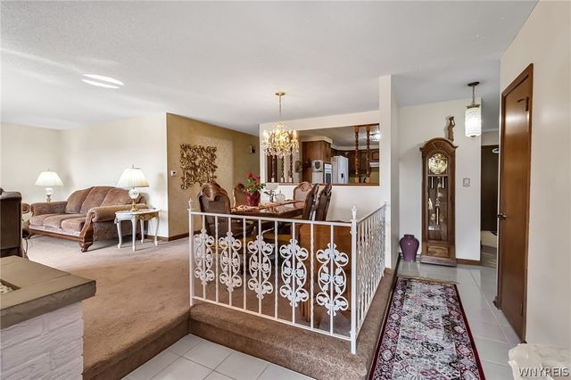 64 Campus Drive, West Seneca, NY 14224