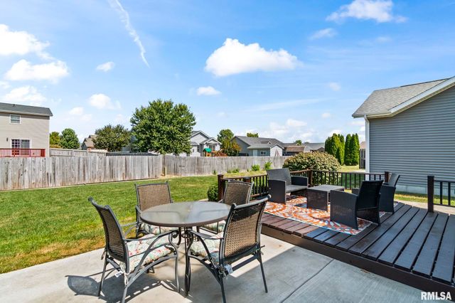 1621 MAGNOLIA Drive, Chatham, IL 62629
