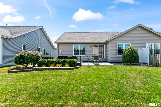 1621 MAGNOLIA Drive, Chatham, IL 62629