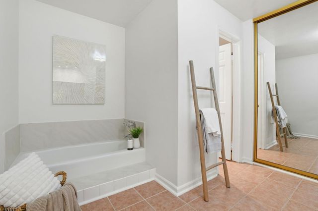 555 Palm Avenue 103, Millbrae, CA 94030