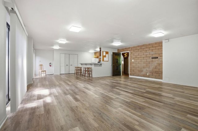555 Palm Avenue 103, Millbrae, CA 94030