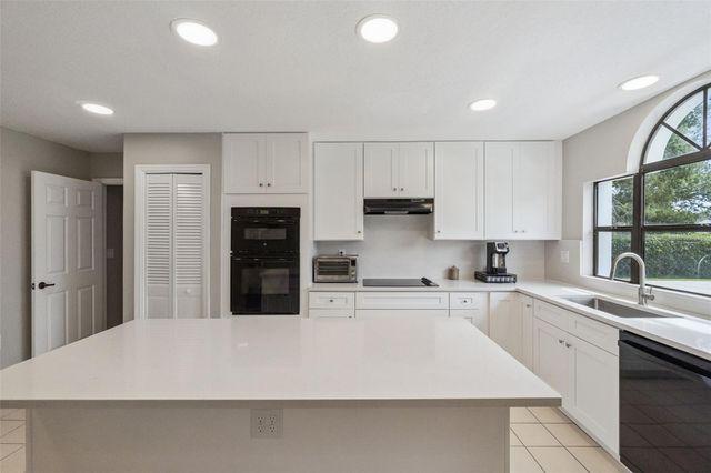 2827 SHADOW WOOD COURT, Kissimmee, FL 34746