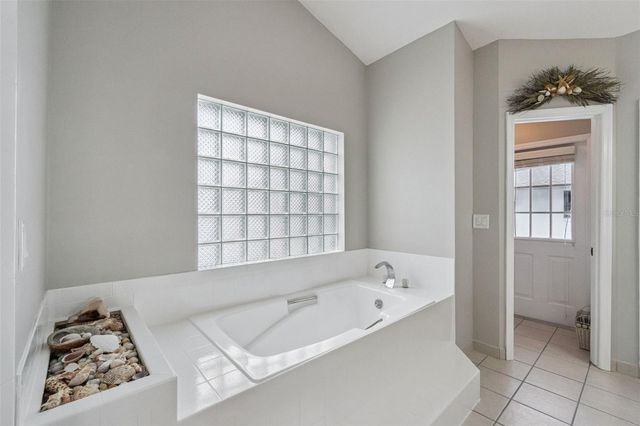2827 SHADOW WOOD COURT, Kissimmee, FL 34746