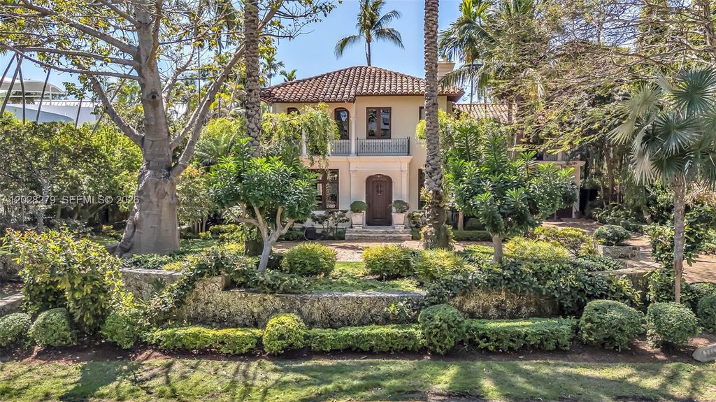 3462 N Moorings Way, Miami, FL 33133
