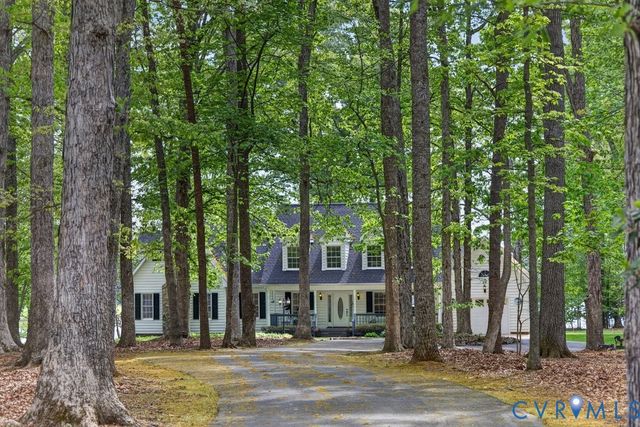 173 Covenant Way, Bumpass, VA 23024