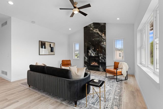 1270 Stonehaven Drive, Sun Prairie, WI 53590