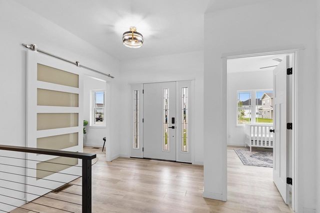 1270 Stonehaven Drive, Sun Prairie, WI 53590
