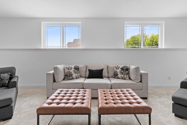 1270 Stonehaven Drive, Sun Prairie, WI 53590