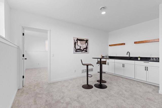 1270 Stonehaven Drive, Sun Prairie, WI 53590