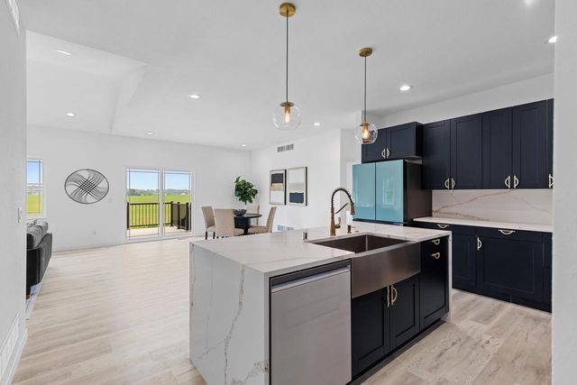 1270 Stonehaven Drive, Sun Prairie, WI 53590