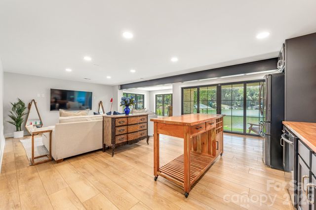 445 Sundown Road, Mooresville, NC 28117