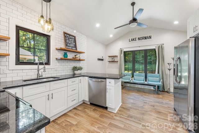 445 Sundown Road, Mooresville, NC 28117