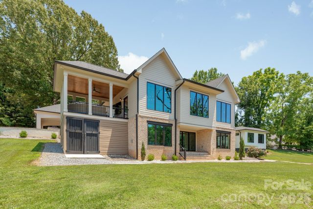 445 Sundown Road, Mooresville, NC 28117