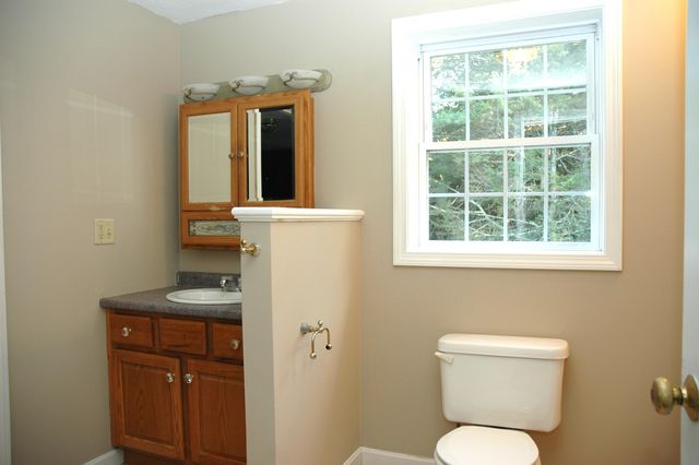 20 Beechwood Road, Sandown, NH 03873
