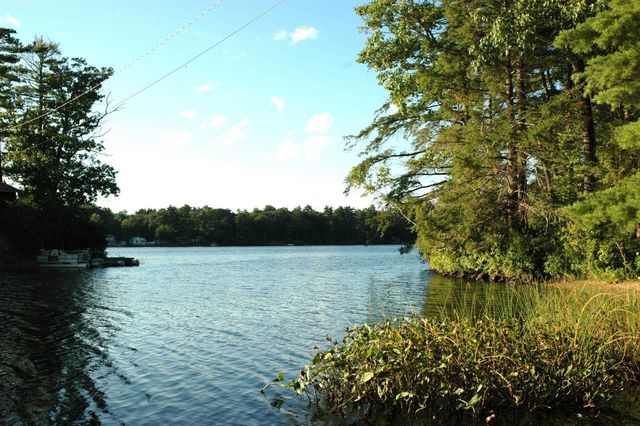 20 Beechwood Road, Sandown, NH 03873
