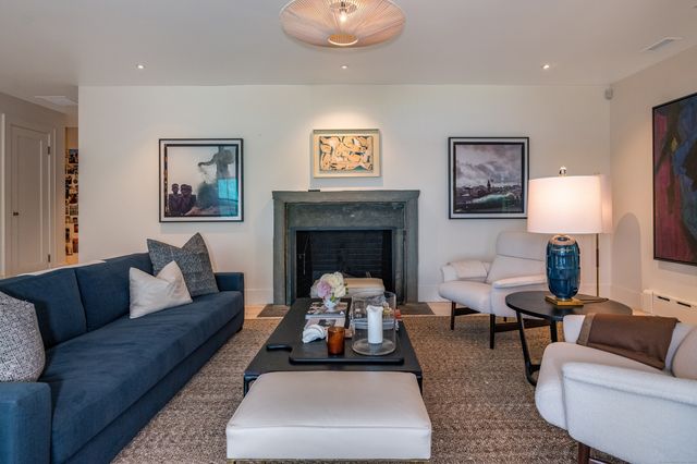 7 Hanna Lane, Essex, CT 06426