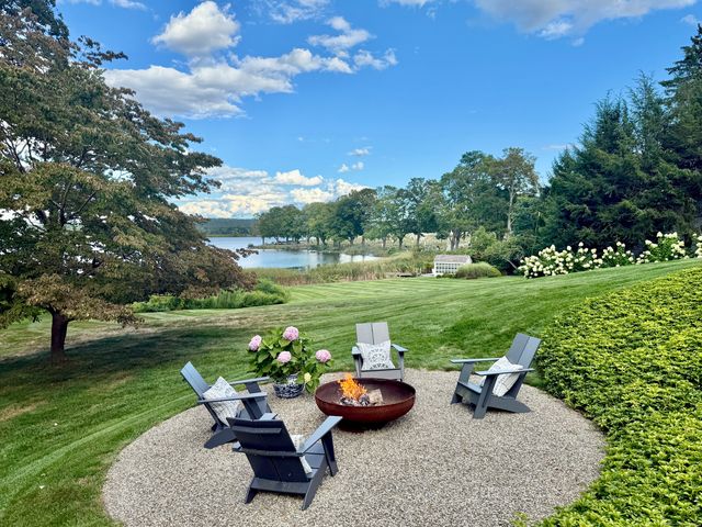 7 Hanna Lane, Essex, CT 06426