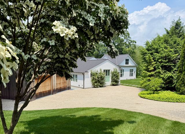 7 Hanna Lane, Essex, CT 06426