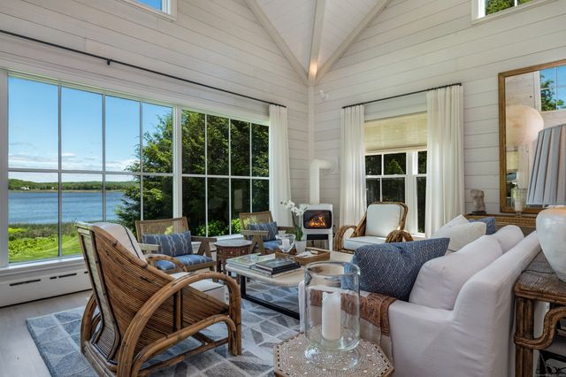 7 Hanna Lane, Essex, CT 06426