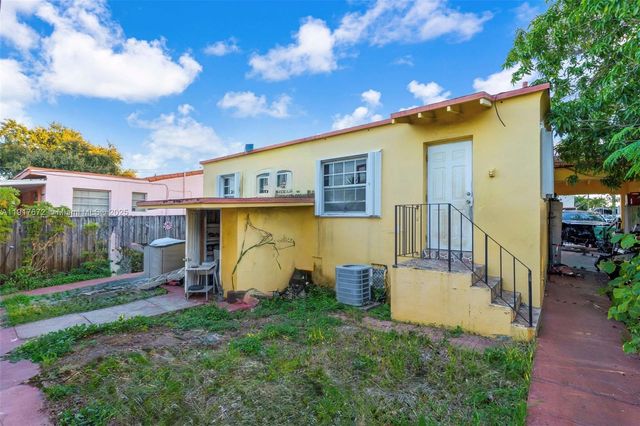 2029 NW 5th St, Miami, FL 33125