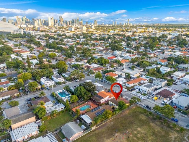 2029 NW 5th St, Miami, FL 33125