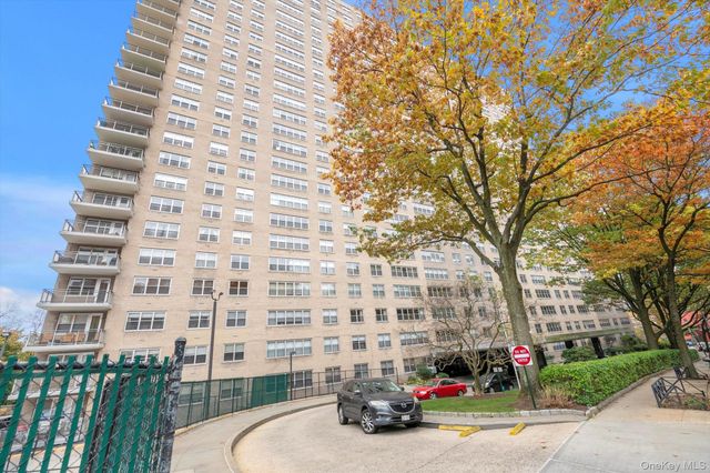 555 Kappock Street 22C, Bronx, NY 10463