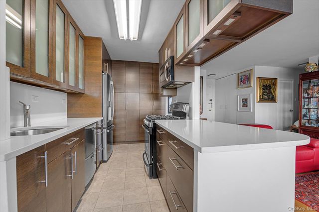 555 Kappock Street 22C, Bronx, NY 10463