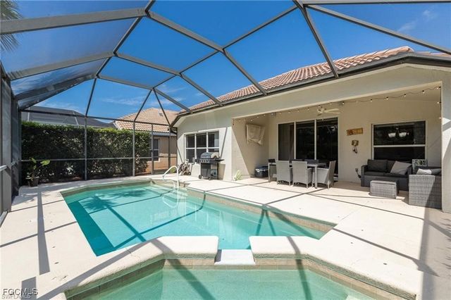 10074 Oakhurst WAY, Fort Myers, FL 33913