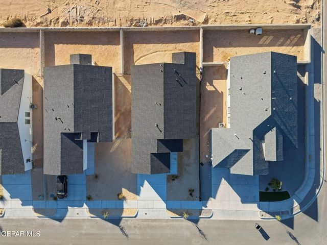 1237 IRISH SUMMER Place, El Paso, TX 79928