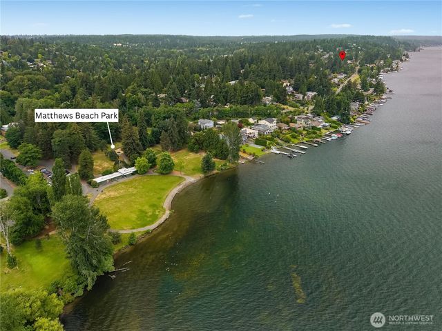 10323 48th Avenue NE, Seattle, WA 98125