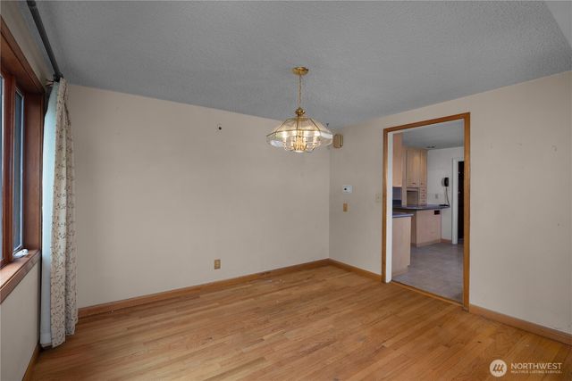 10323 48th Avenue NE, Seattle, WA 98125