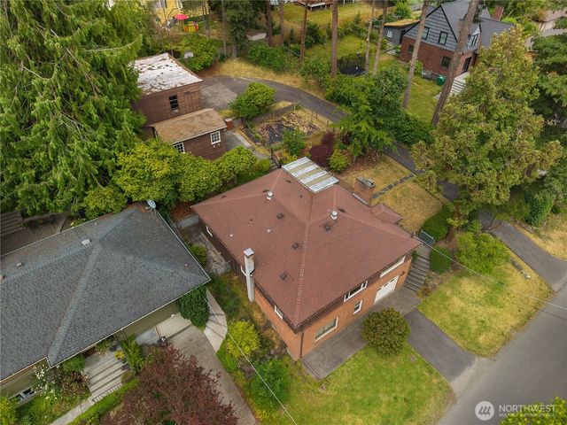 10323 48th Avenue NE, Seattle, WA 98125