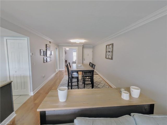 5830 Trailwinds DR 814, Fort Myers, FL 33907