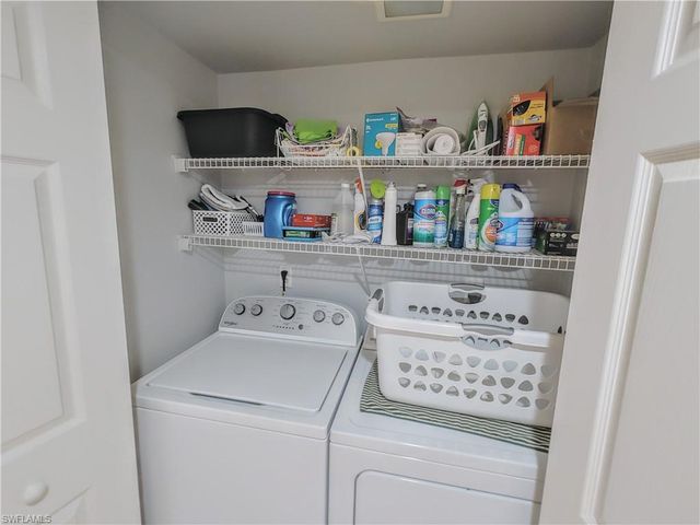 5830 Trailwinds DR 814, Fort Myers, FL 33907