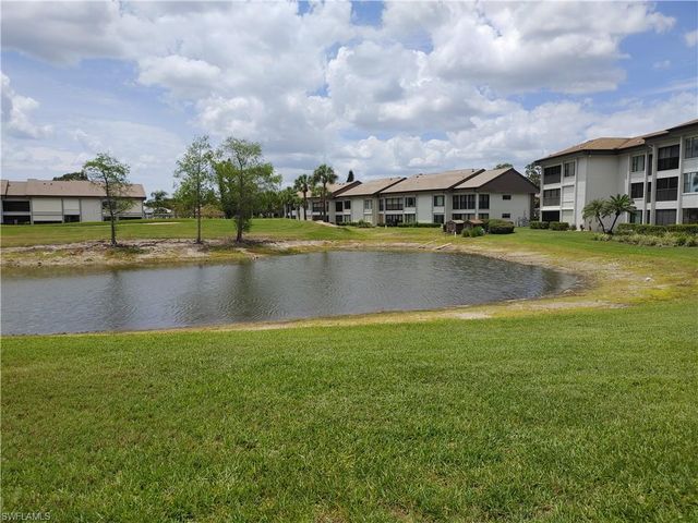 5830 Trailwinds DR 814, Fort Myers, FL 33907