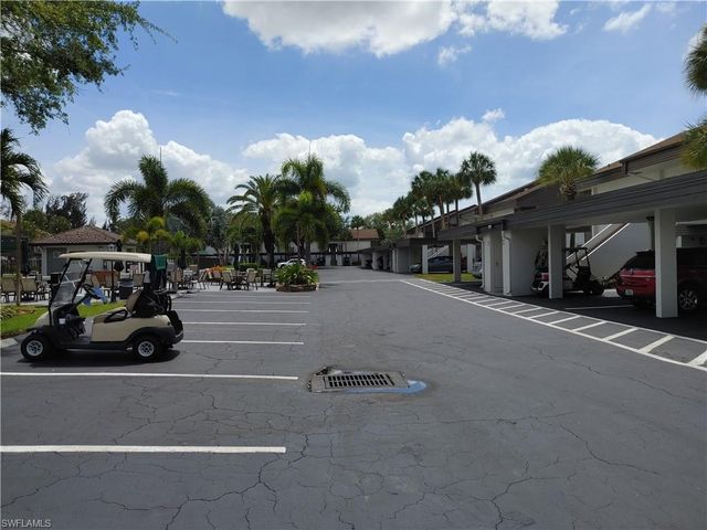 5830 Trailwinds DR 814, Fort Myers, FL 33907