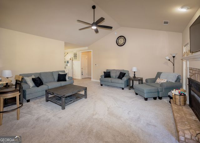 29 Cove HBR, Lavonia, GA 30553