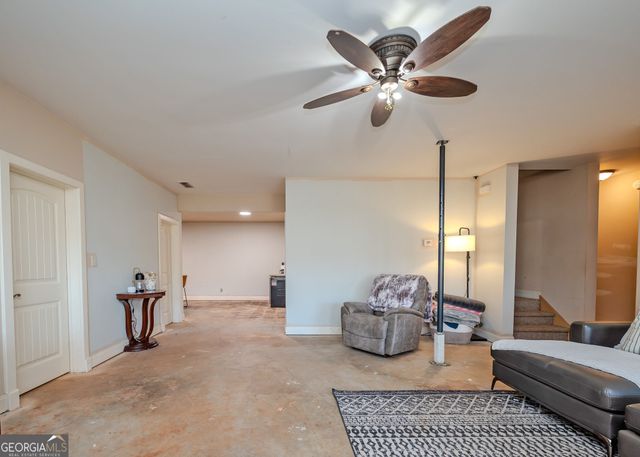 29 Cove HBR, Lavonia, GA 30553