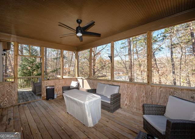 29 Cove HBR, Lavonia, GA 30553