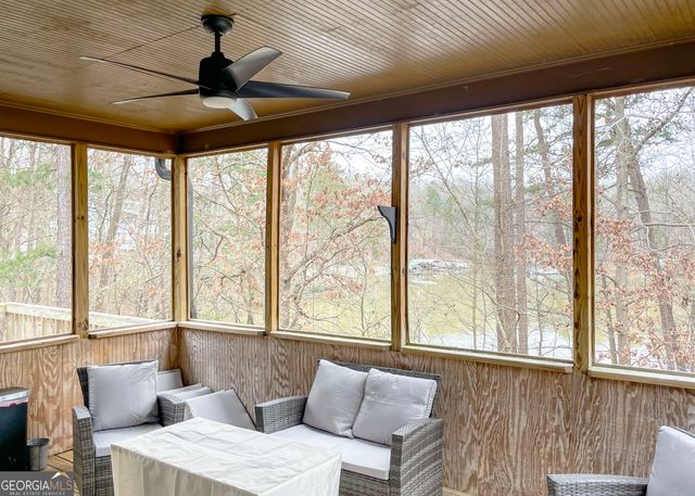 29 Cove HBR, Lavonia, GA 30553