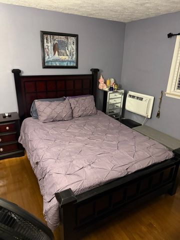 2209 Arbor Circle 25, Downers Grove, IL 60515